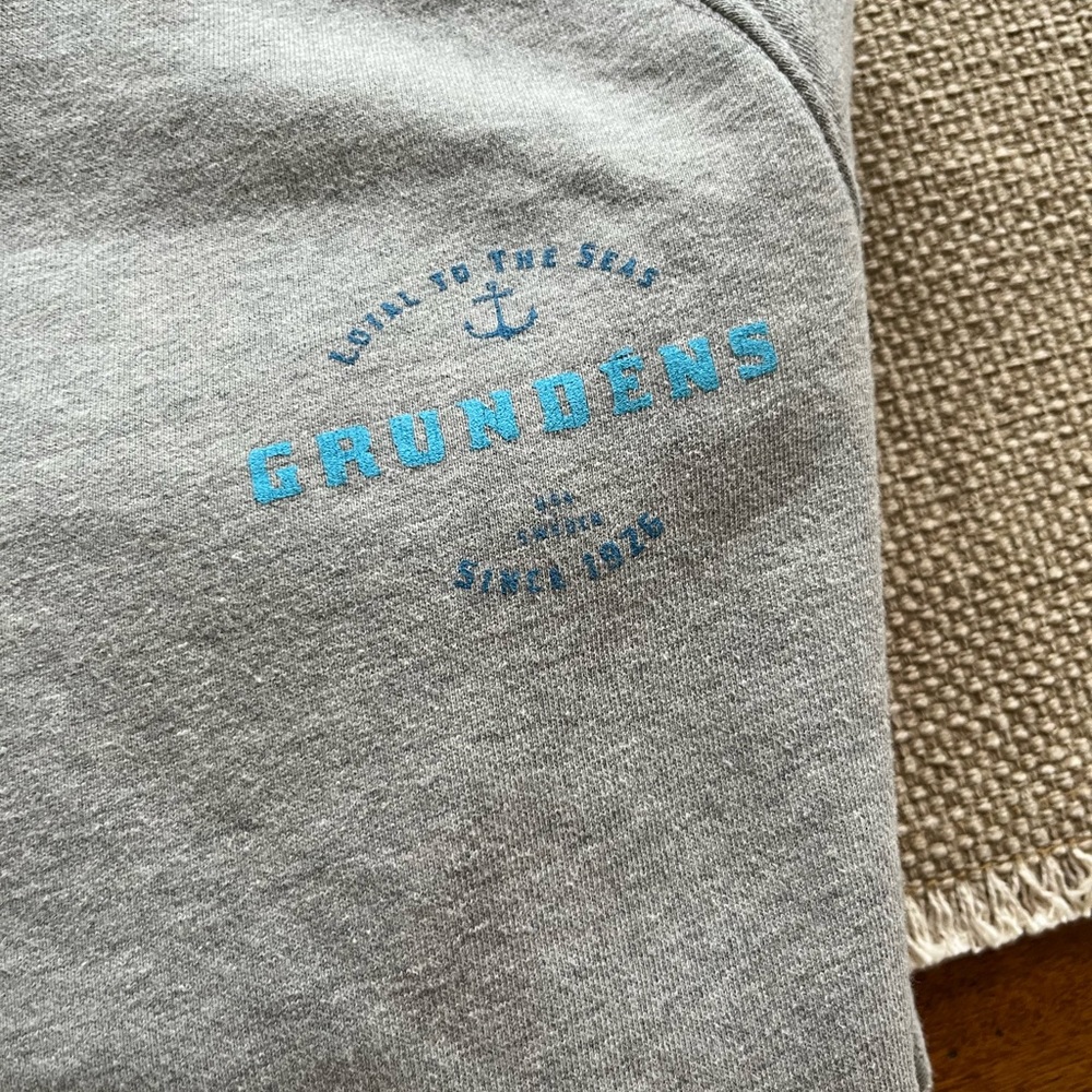 Grundens sweatshirt